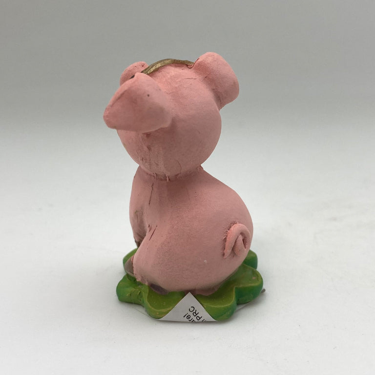 Innenmodell "Schwein mit Kleeblatt-Brosche" - 40 x 45 mm