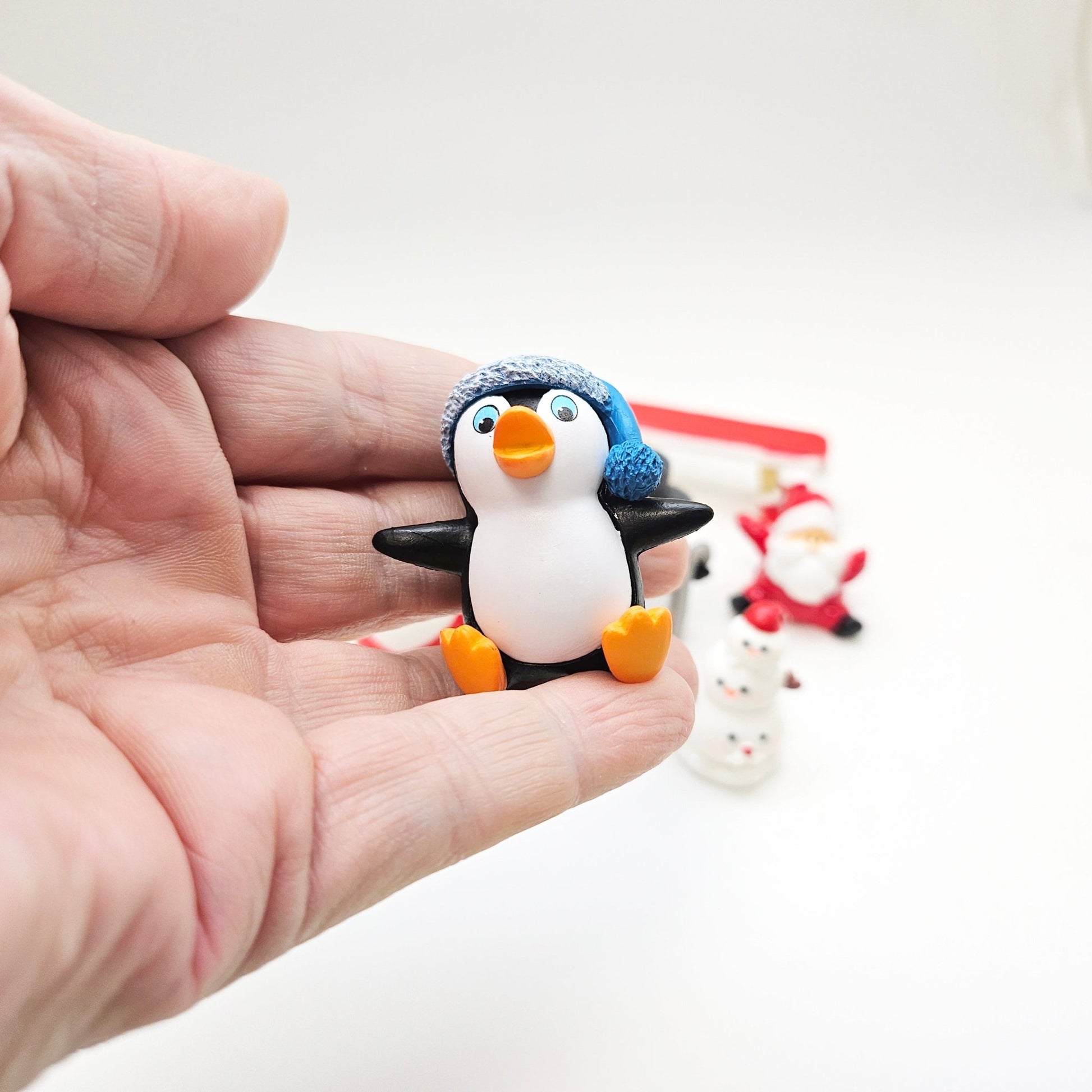 Figuren-Sets für Bastel-Kugeln Weihnachten groß - Zufalls-Mix - Schneekugelhaus