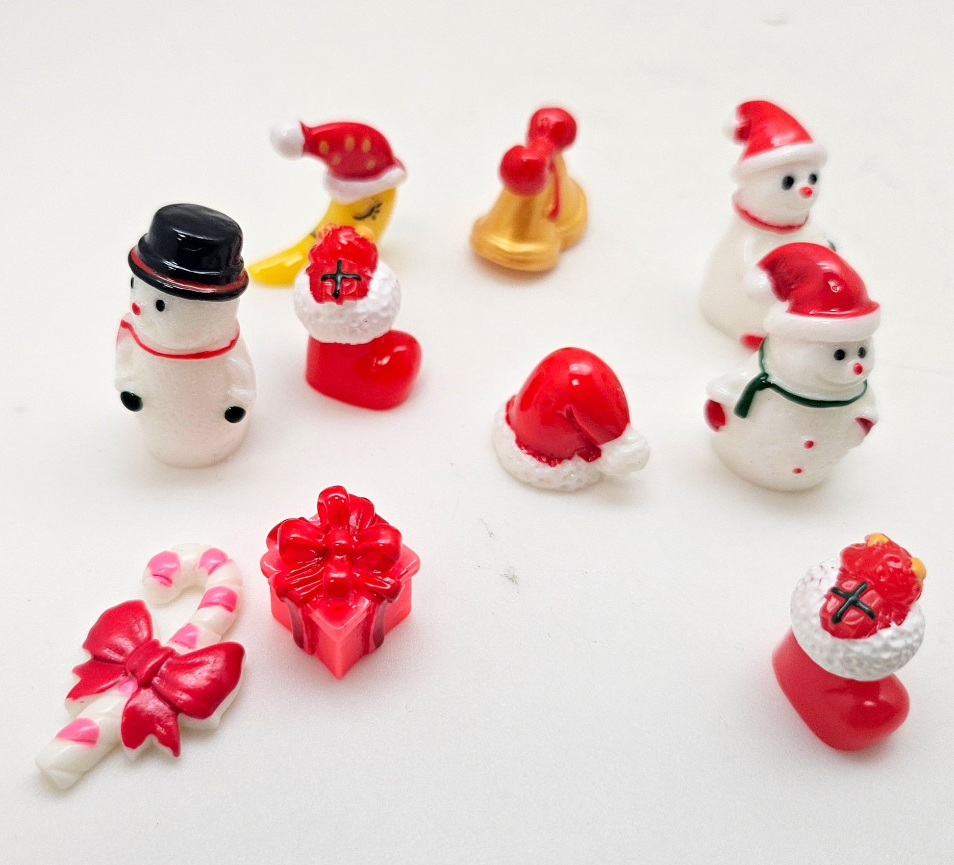 Figuren-Sets für Bastel-Kugeln Weihnachten klein - Zufalls-Mix - Schneekugelhaus